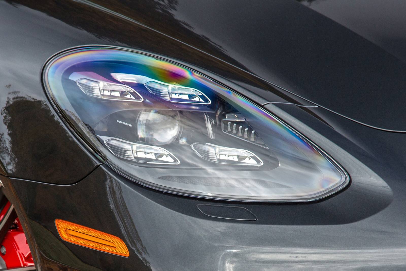 2019 Porsche Panamera exterior EDETAIL