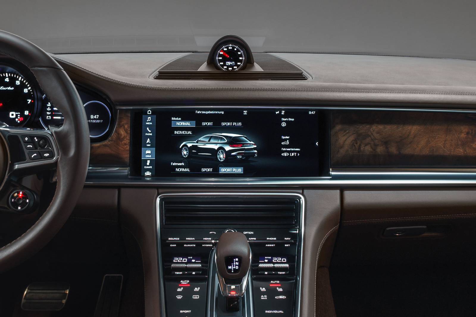 2019 Porsche Panamera front safety CC