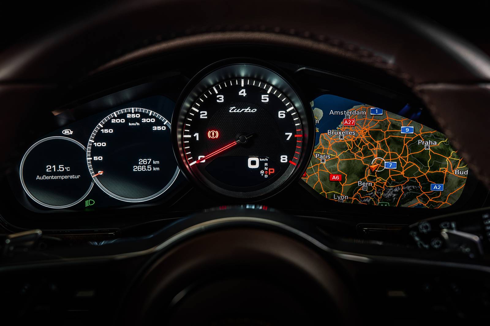 2019 Porsche Panamera interior G