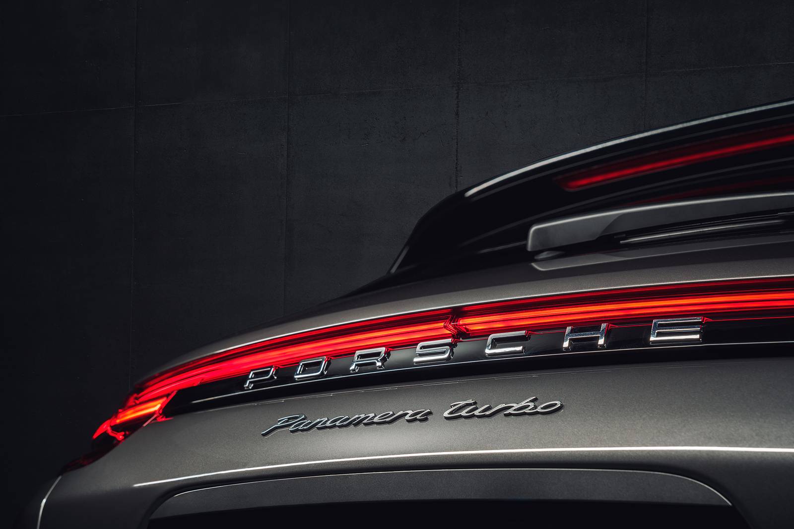 2019 Porsche Panamera exterior RBDG