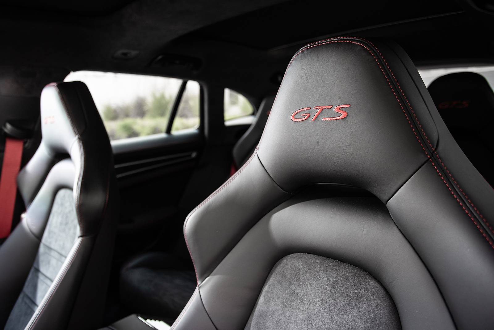 2020 Porsche Panamera interior DETAIL