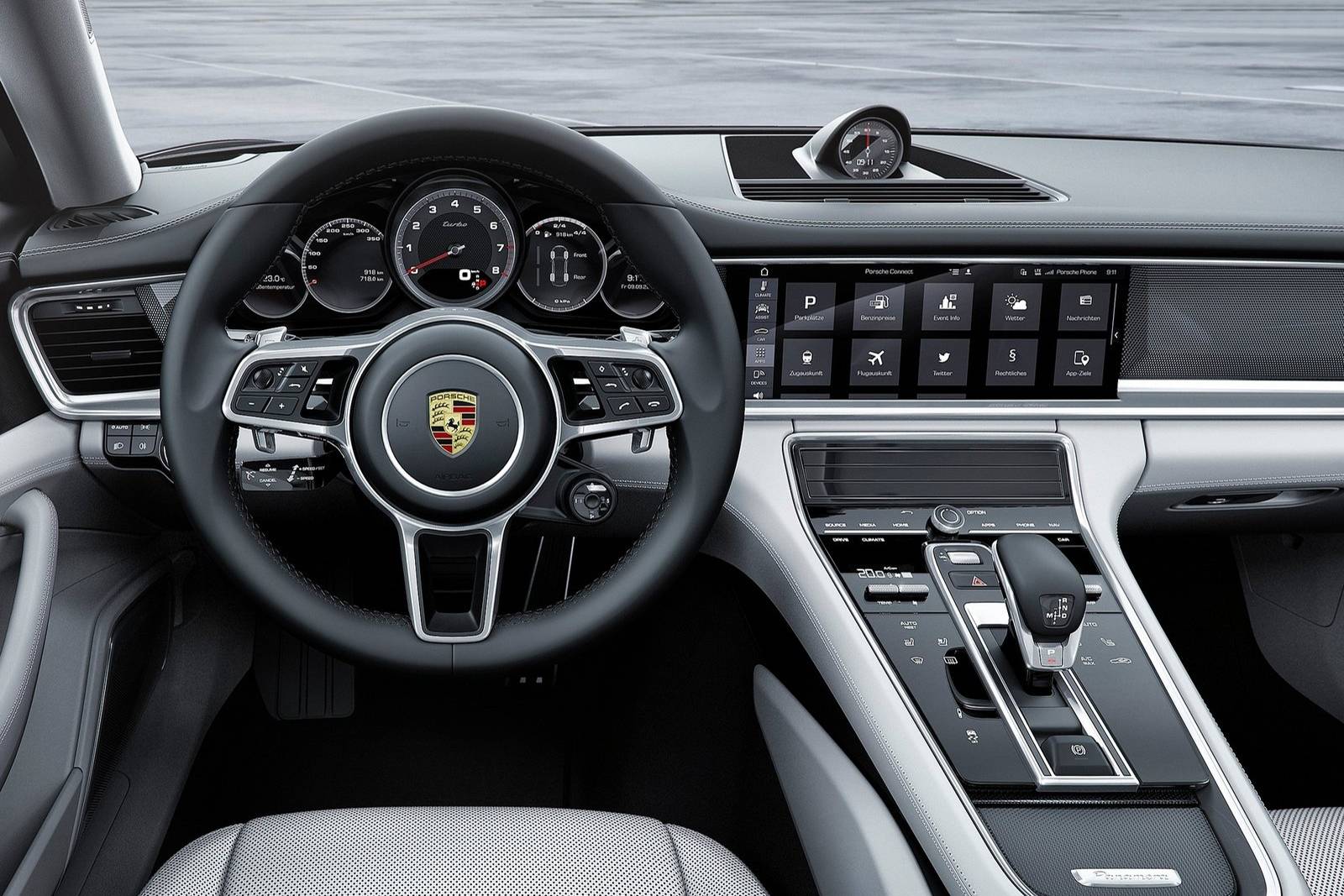 2020 Porsche Panamera interior D