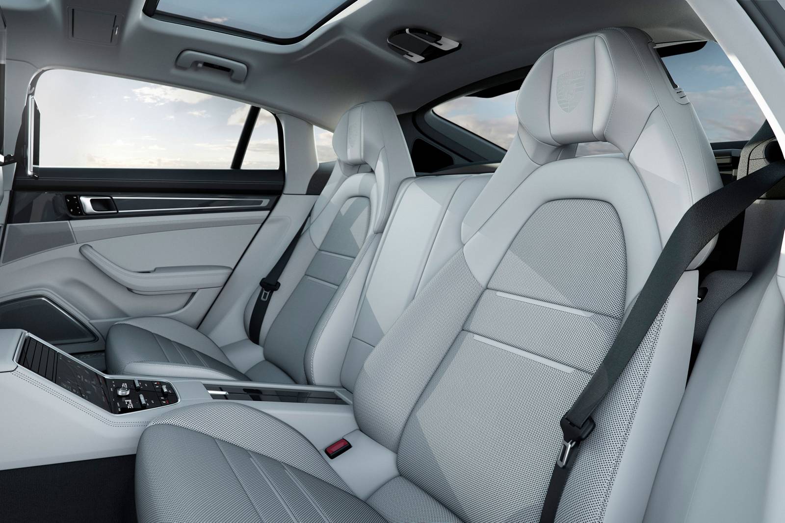 2020 Porsche Panamera interior RI