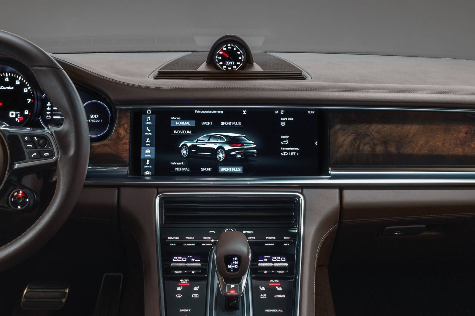 2020 Porsche Panamera front safety CC