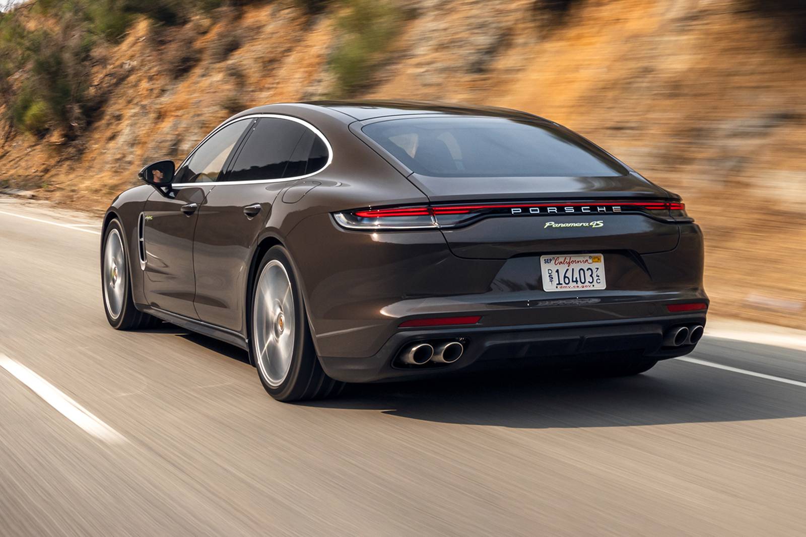 2021 Porsche Panamera exterior FQ