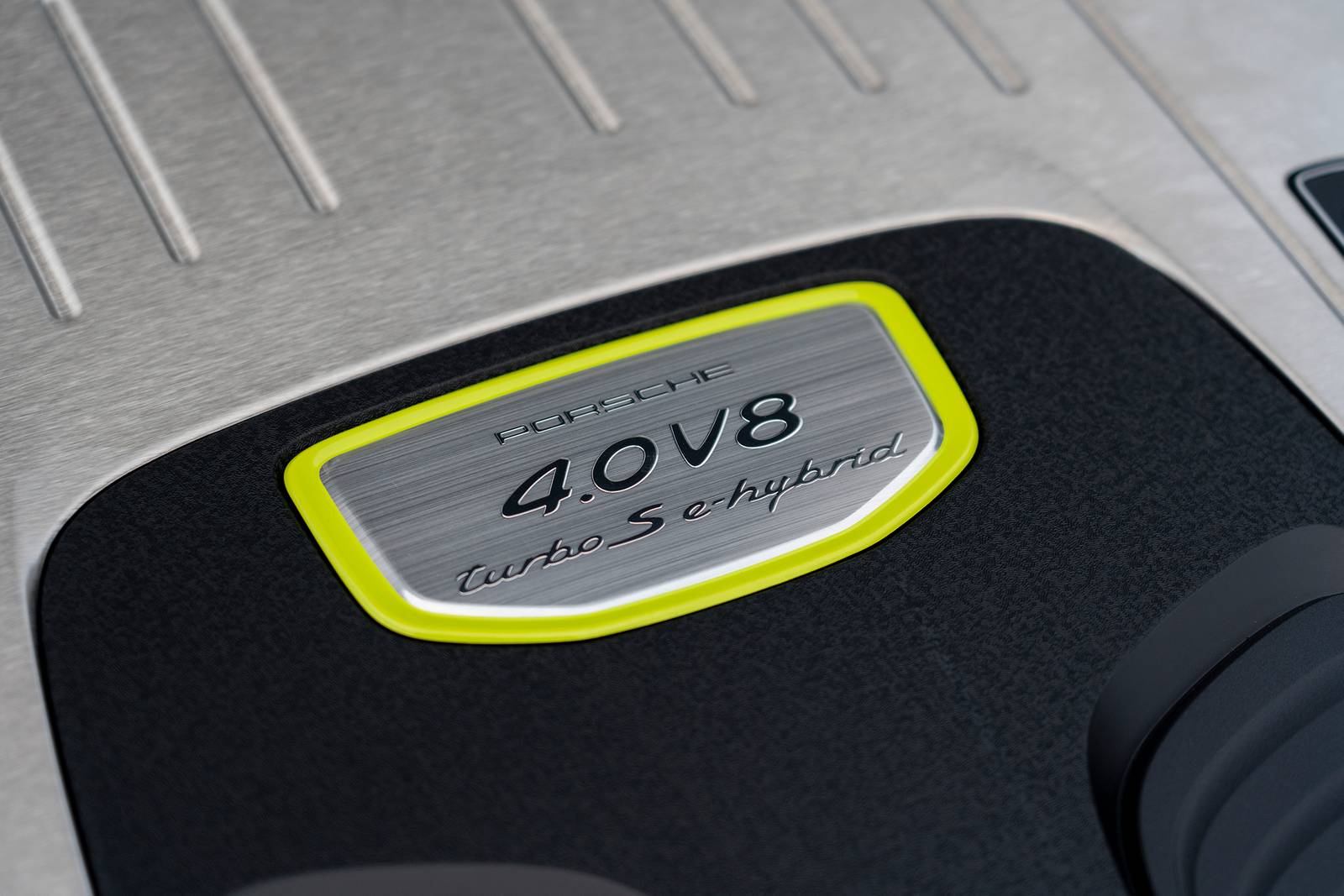 2021 Porsche Panamera exterior E