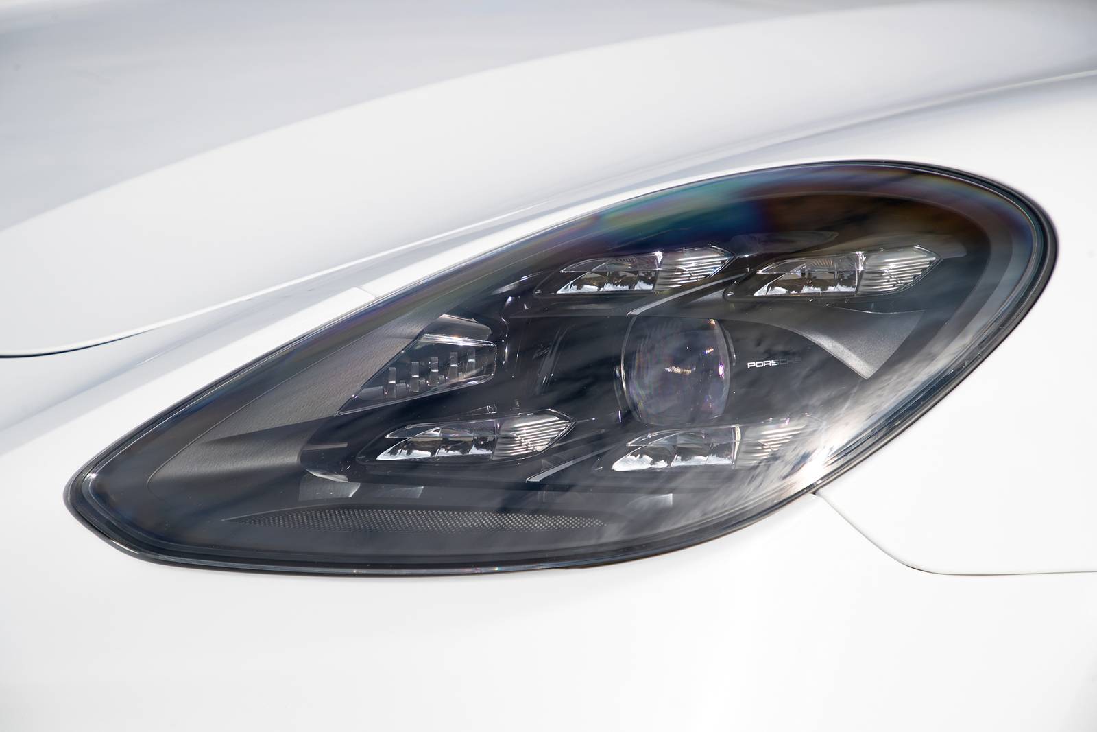 2021 Porsche Panamera exterior EDETAIL