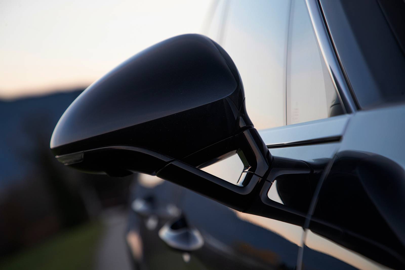 2021 Porsche Panamera exterior EDETAIL