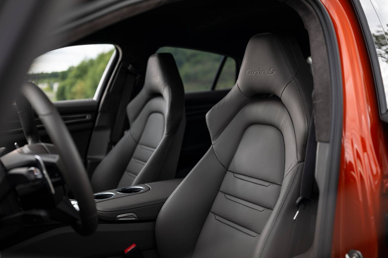 2021 Porsche Panamera interior DETAIL