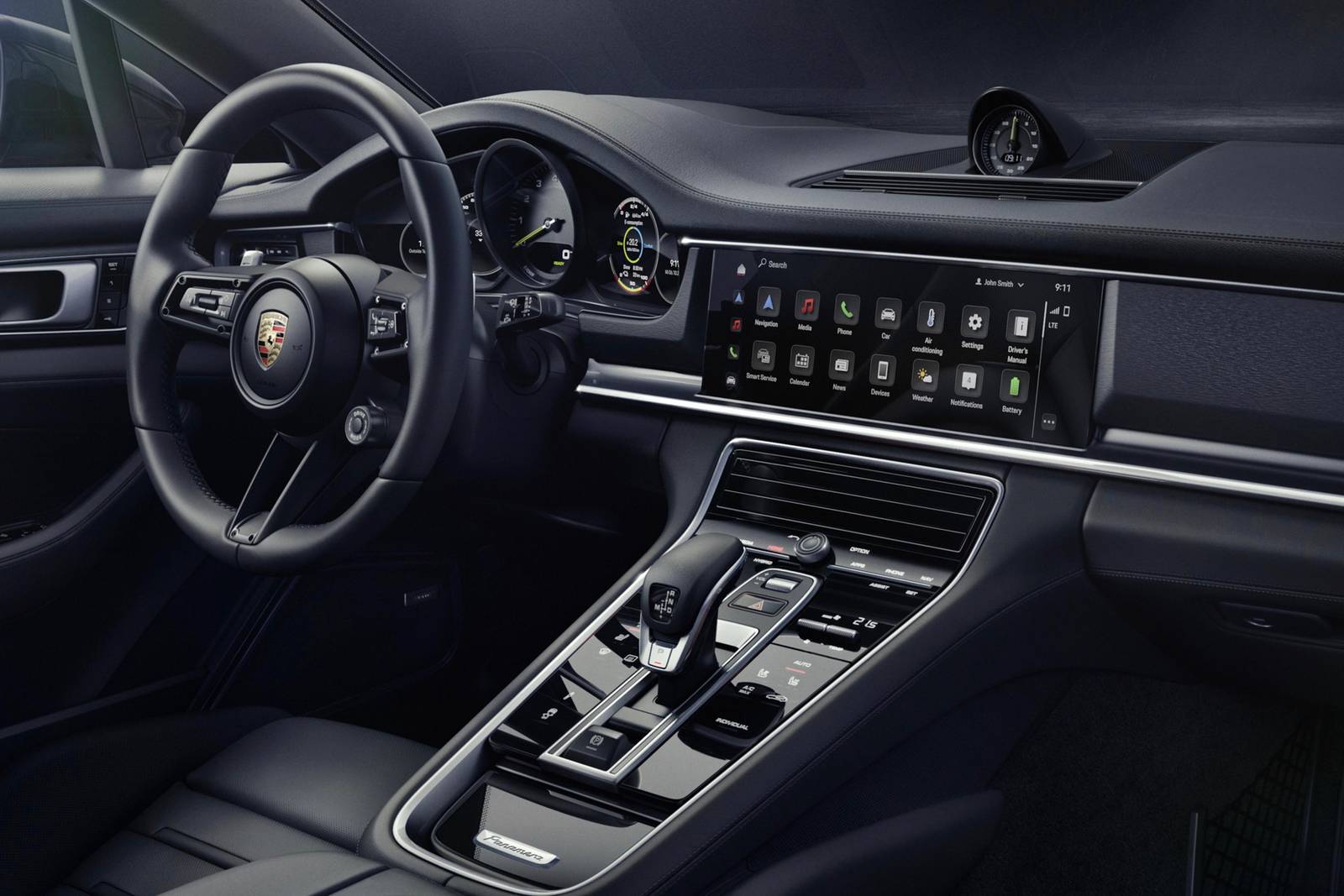 2022 Porsche Panamera interior D