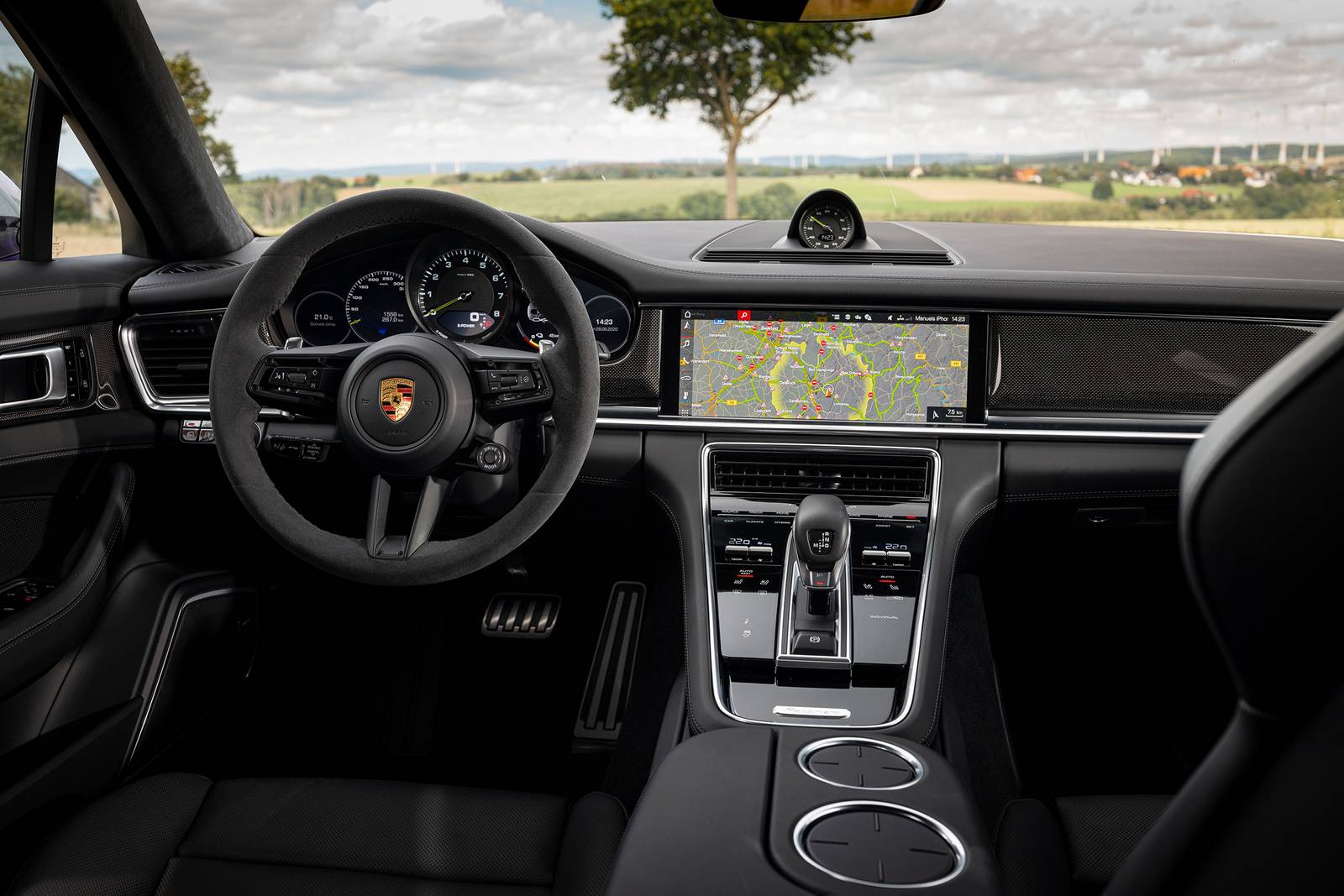 2022 Porsche Panamera front safety D