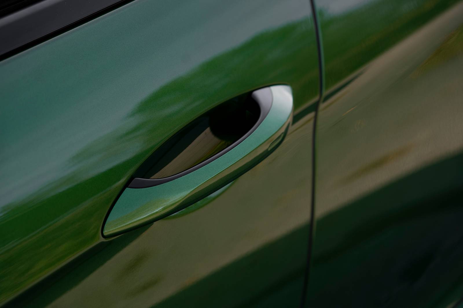 2022 Porsche Panamera exterior EDETAIL