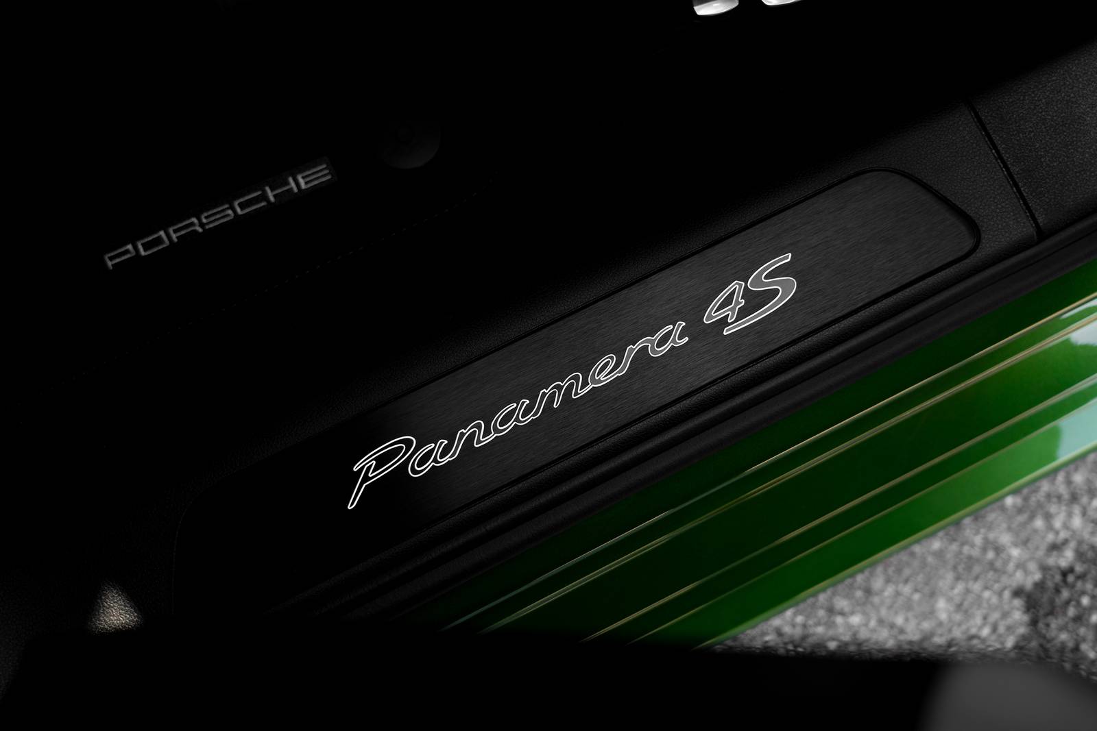 2022 Porsche Panamera interior DETAIL