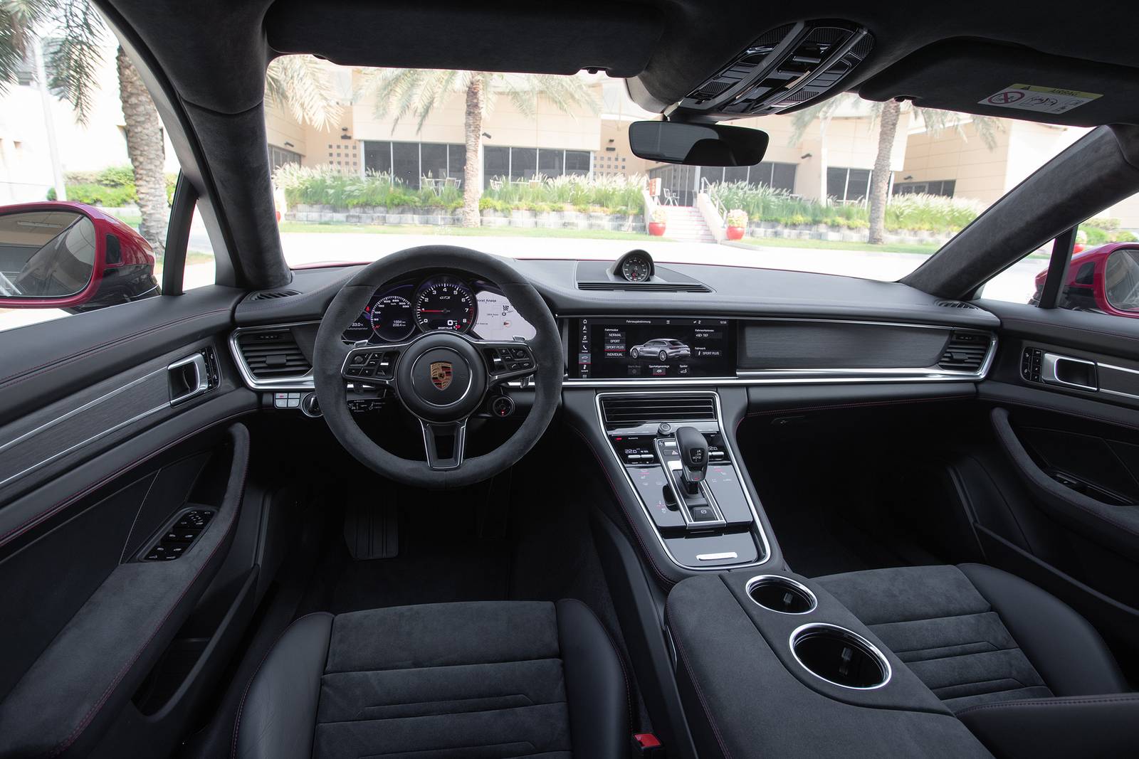 2022 Porsche Panamera interior D