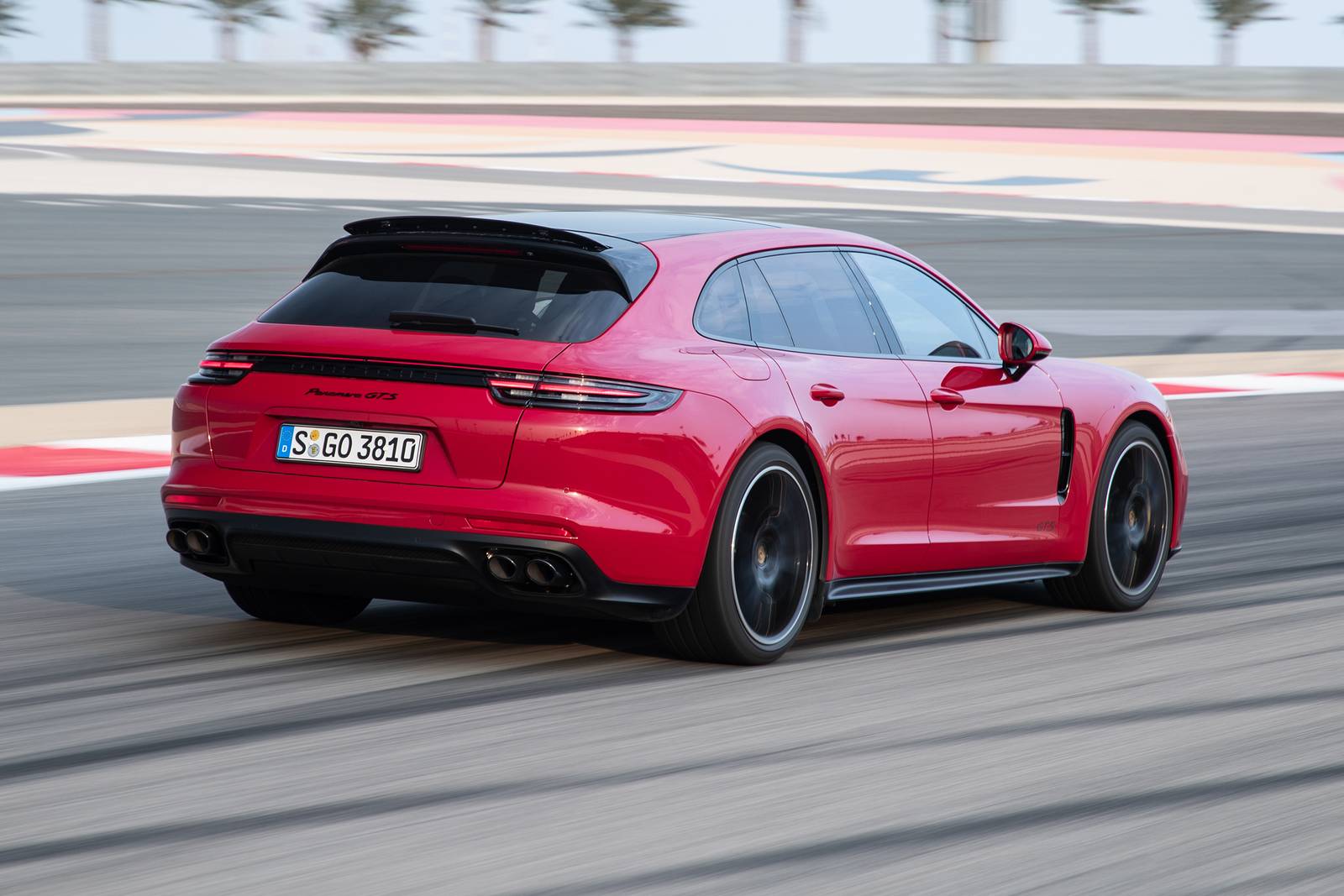 2022 Porsche Panamera — OEM photo 1