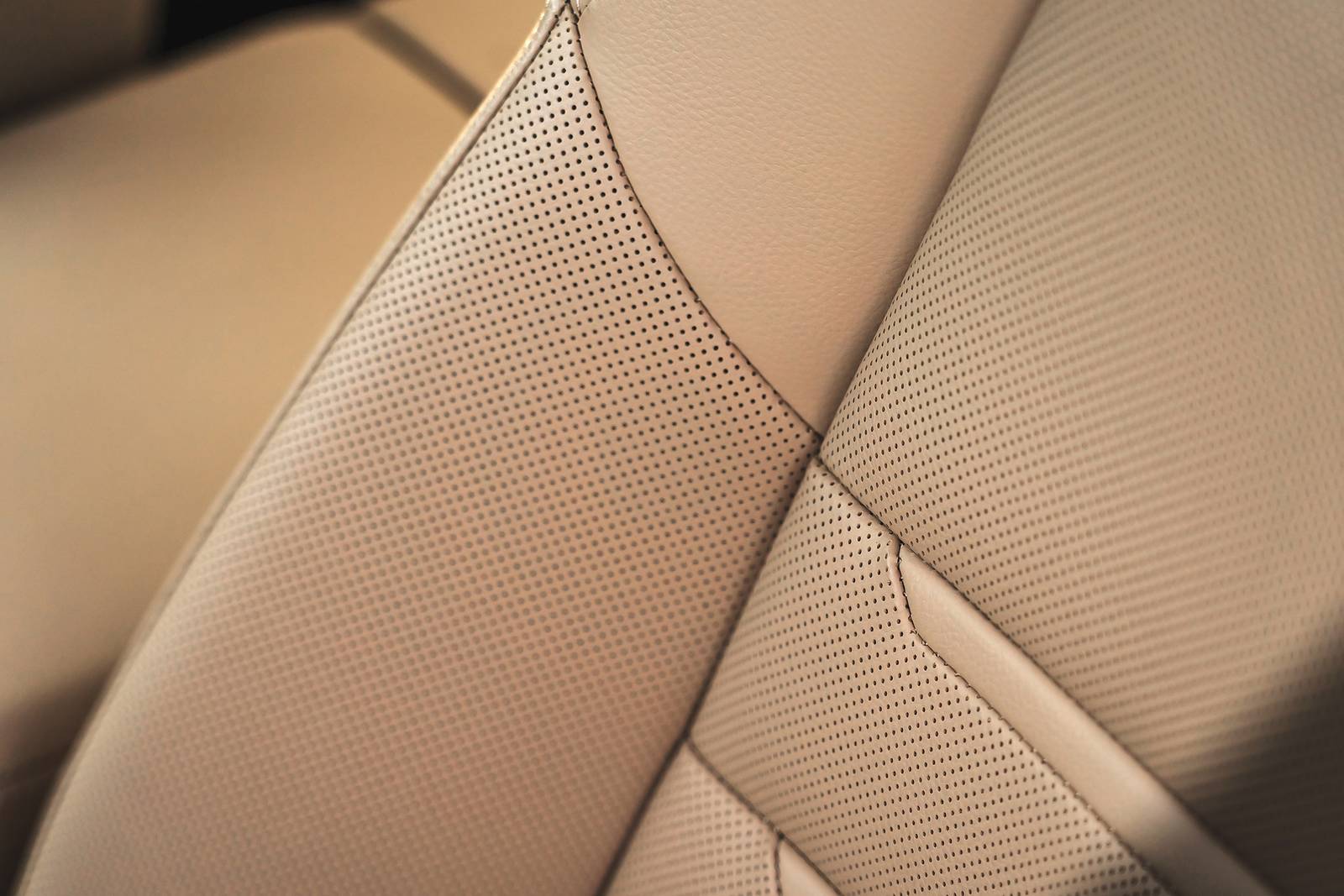 2022 Porsche Panamera interior DETAIL