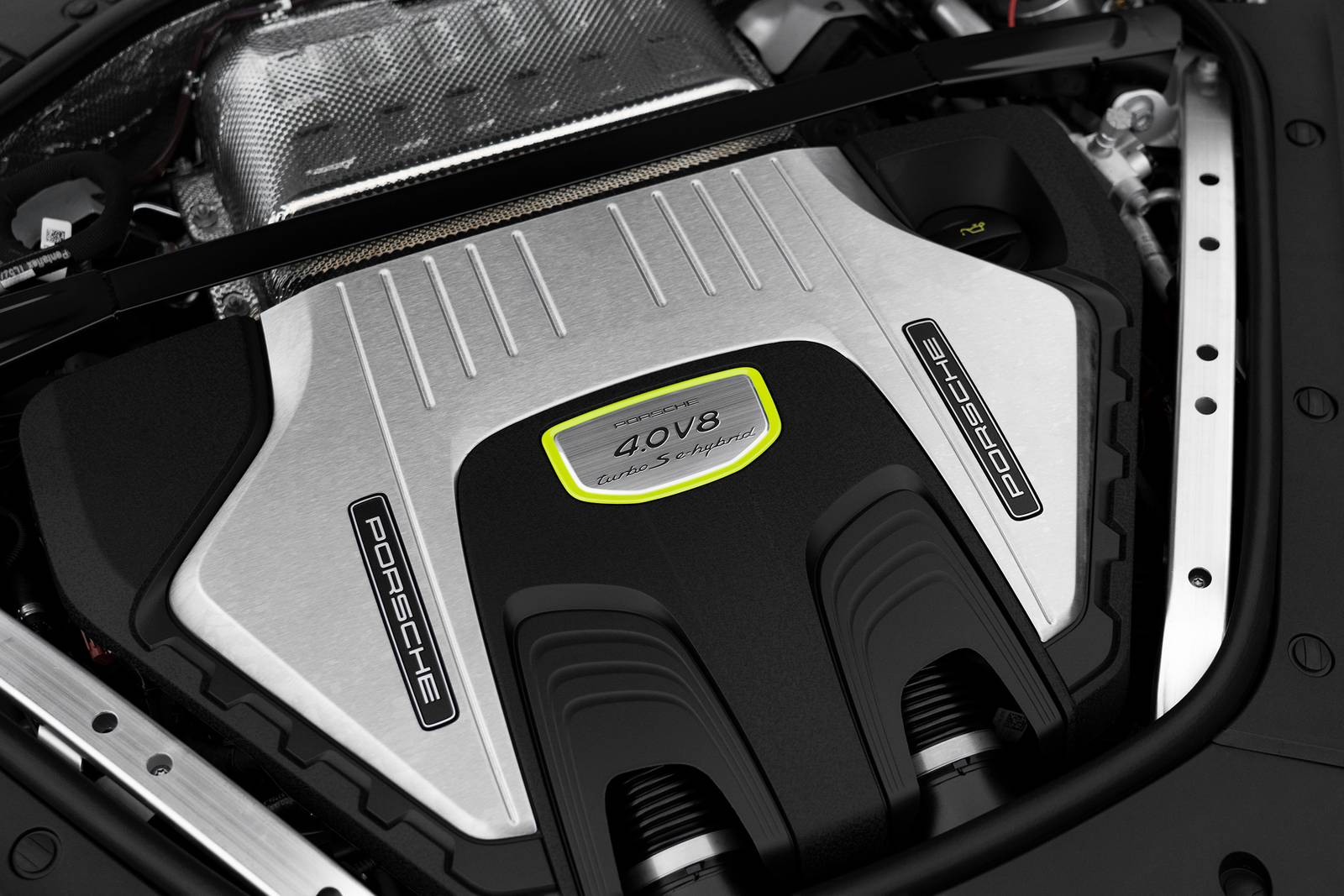 2022 Porsche Panamera exterior E