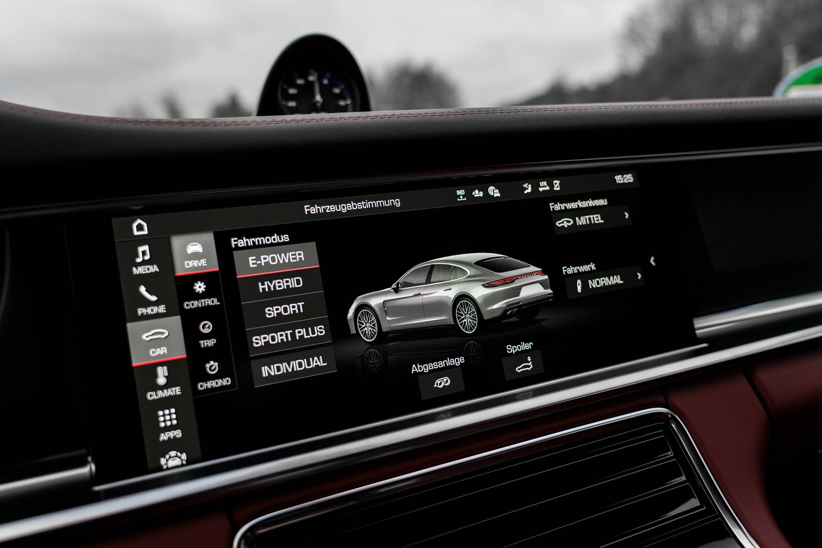 2022 Porsche Panamera front safety CC