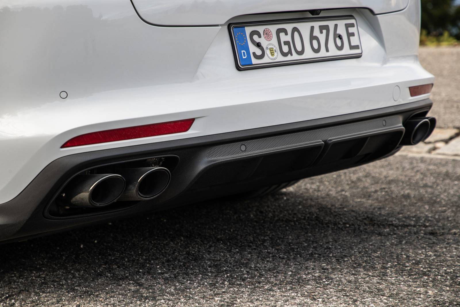 2022 Porsche Panamera exterior EDETAIL