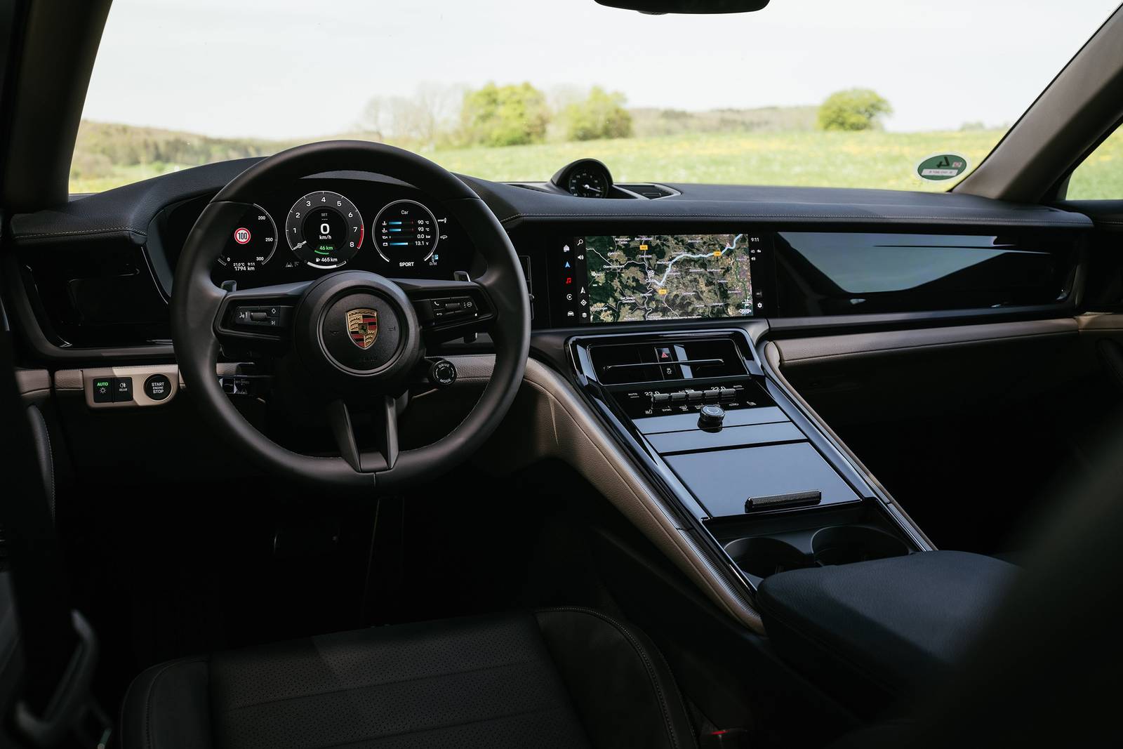 2025 Porsche Panamera interior D