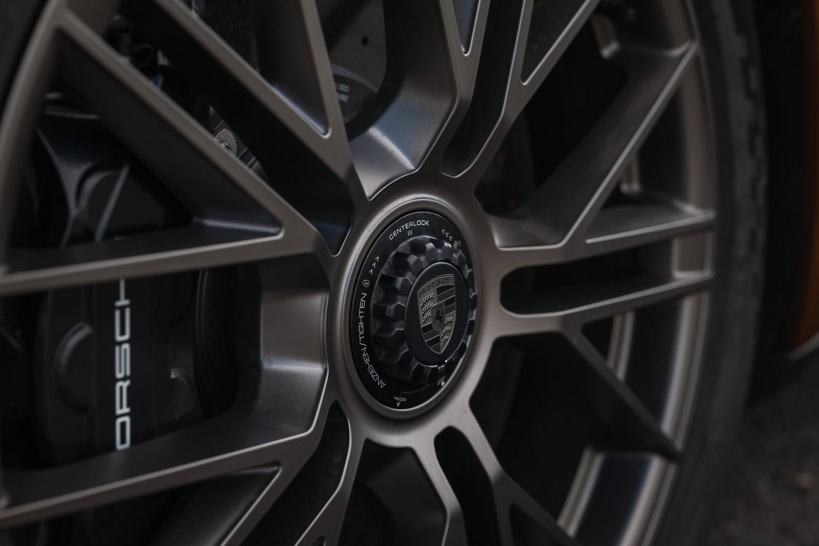 2025 Porsche Panamera — OEM photo 5