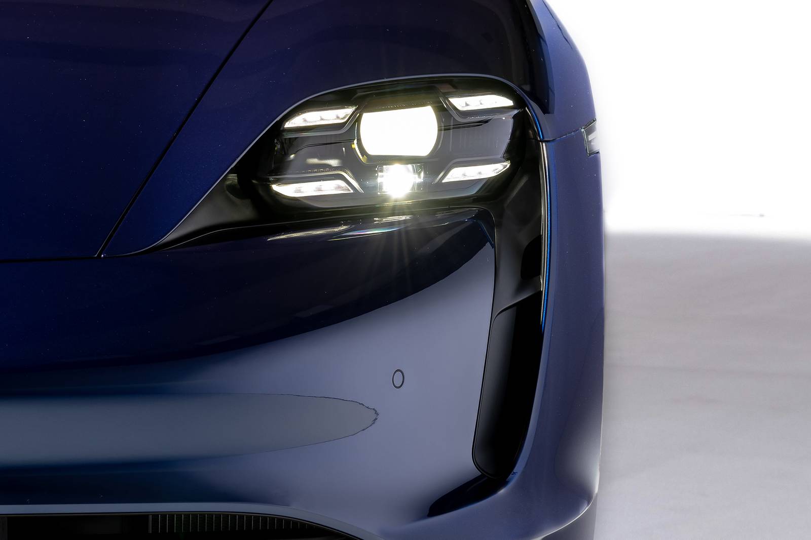 2020 Porsche Taycan exterior EDETAIL