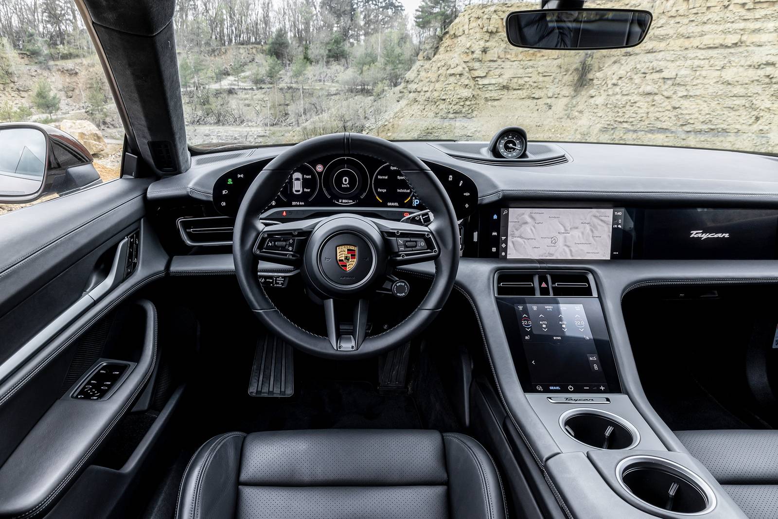 2021 Porsche Taycan interior D