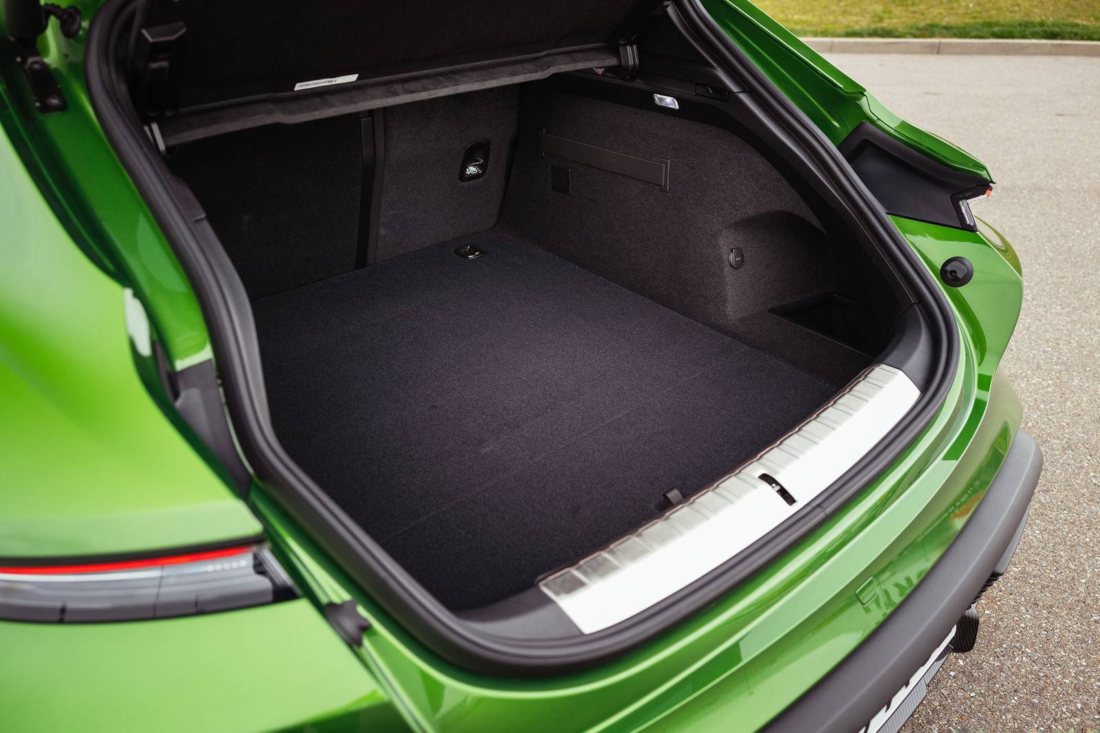 2021 Porsche Taycan front safety CARGO