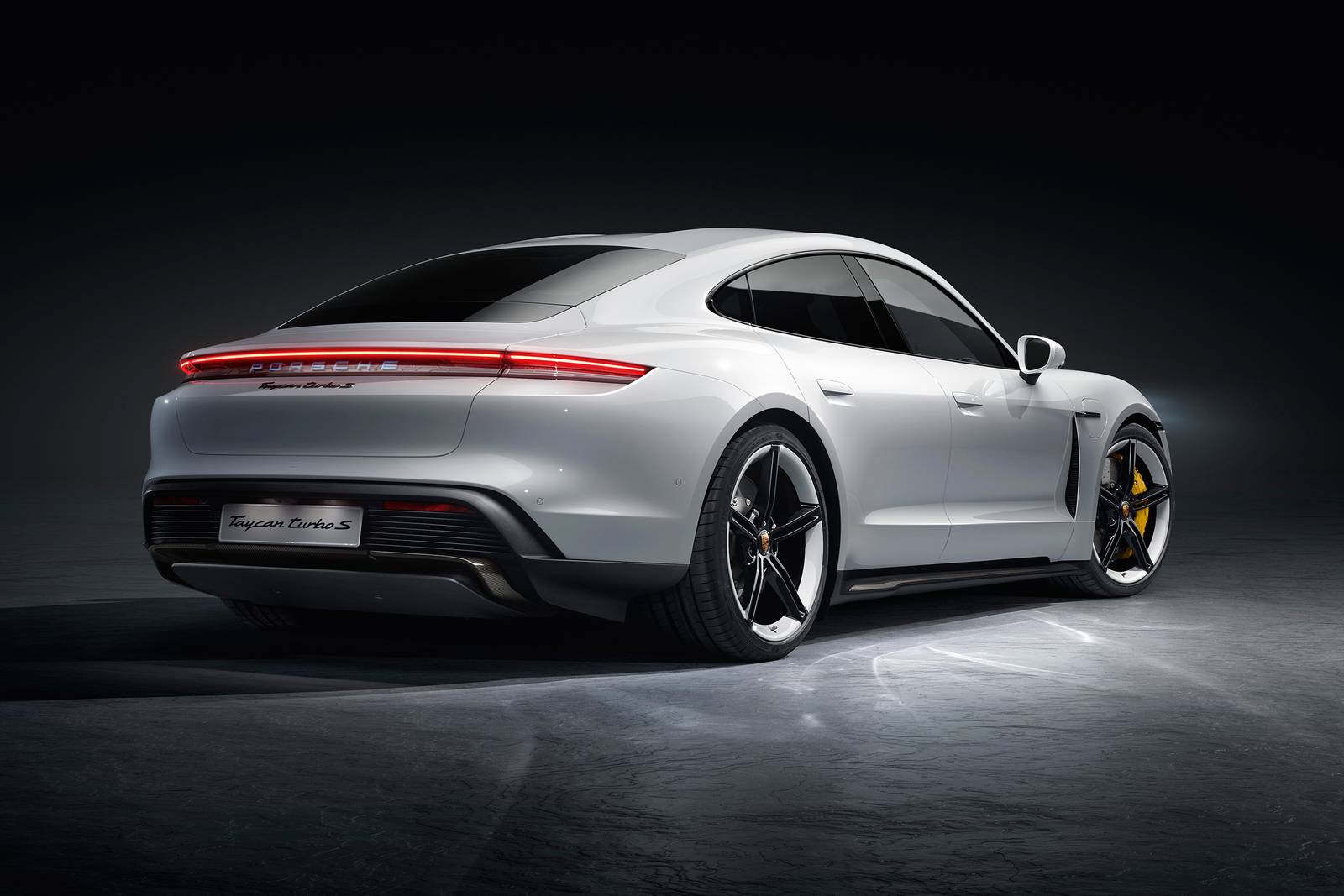 2021 Porsche Taycan exterior F
