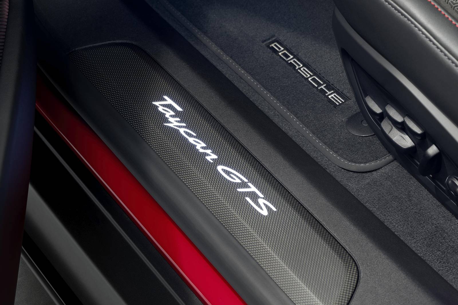 2024 Porsche Taycan interior DETAIL