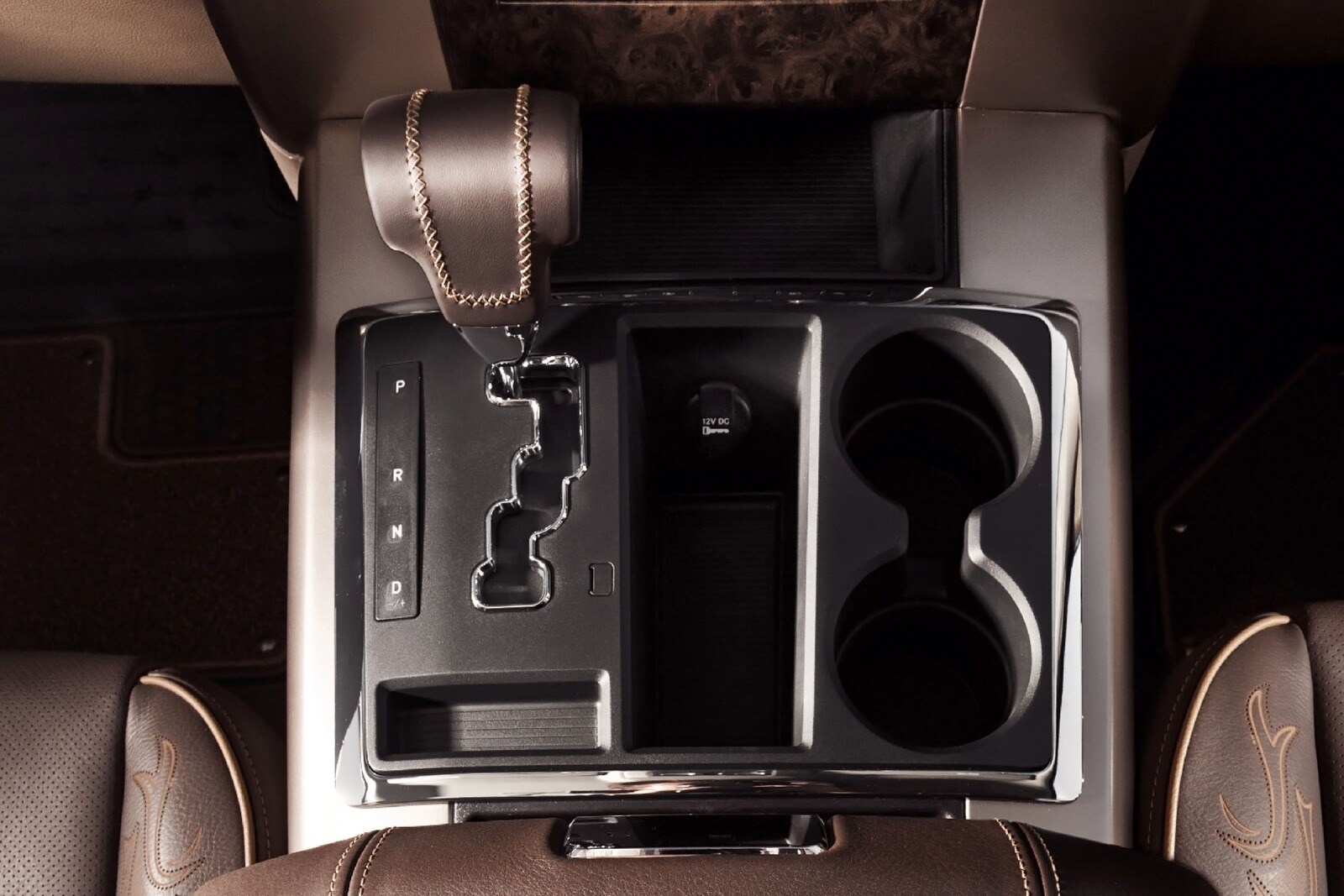 2012 Ram 1500 interior SHF