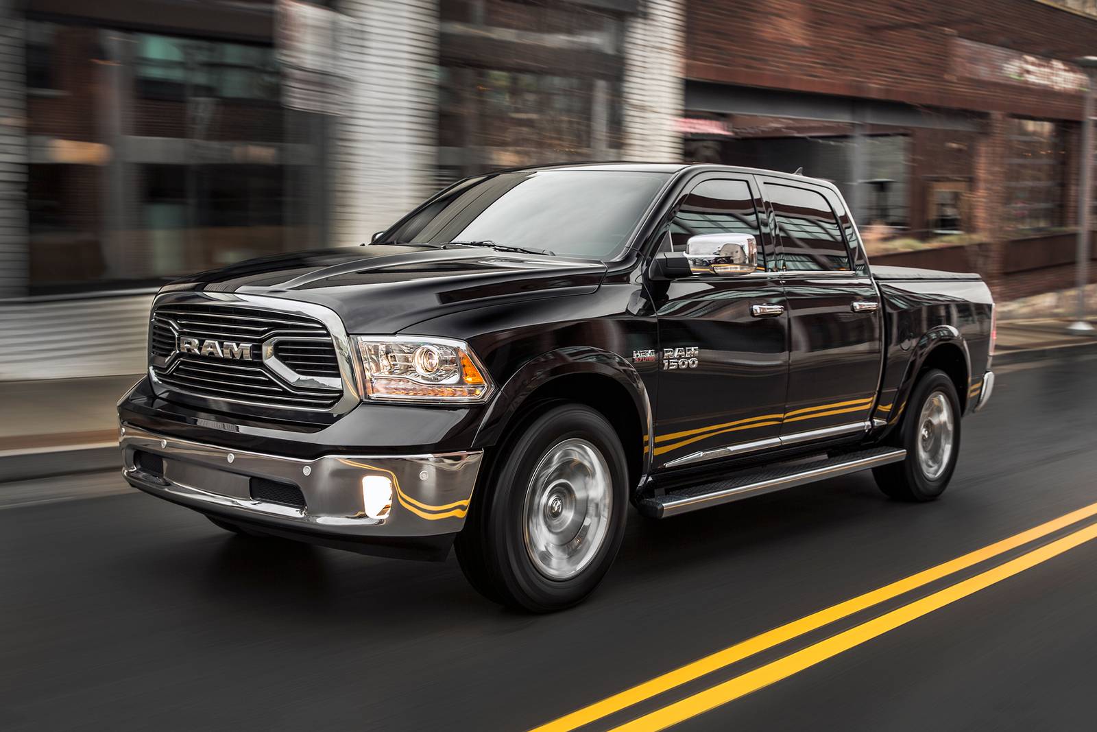 2017 Ram 1500 exterior FQ