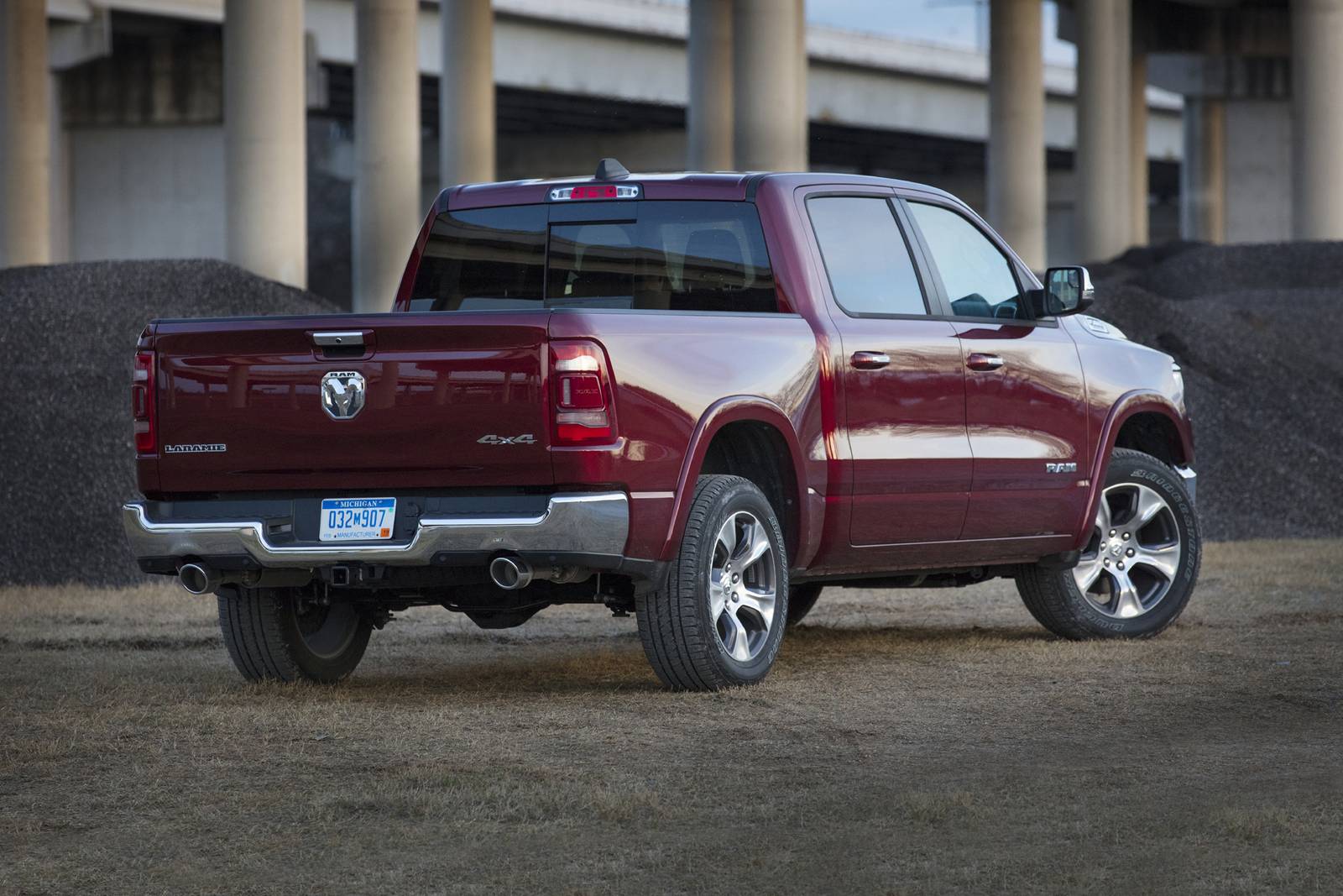 2020 Ram 1500 exterior FQ