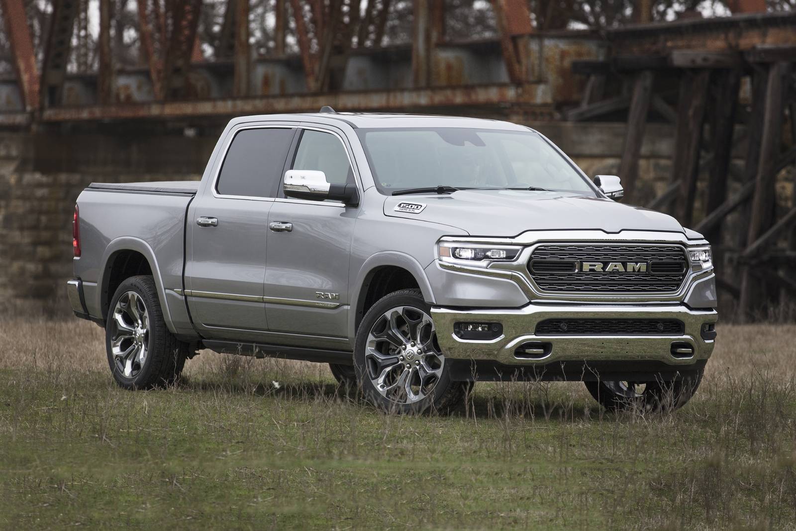 2020 Ram 1500 exterior FQ