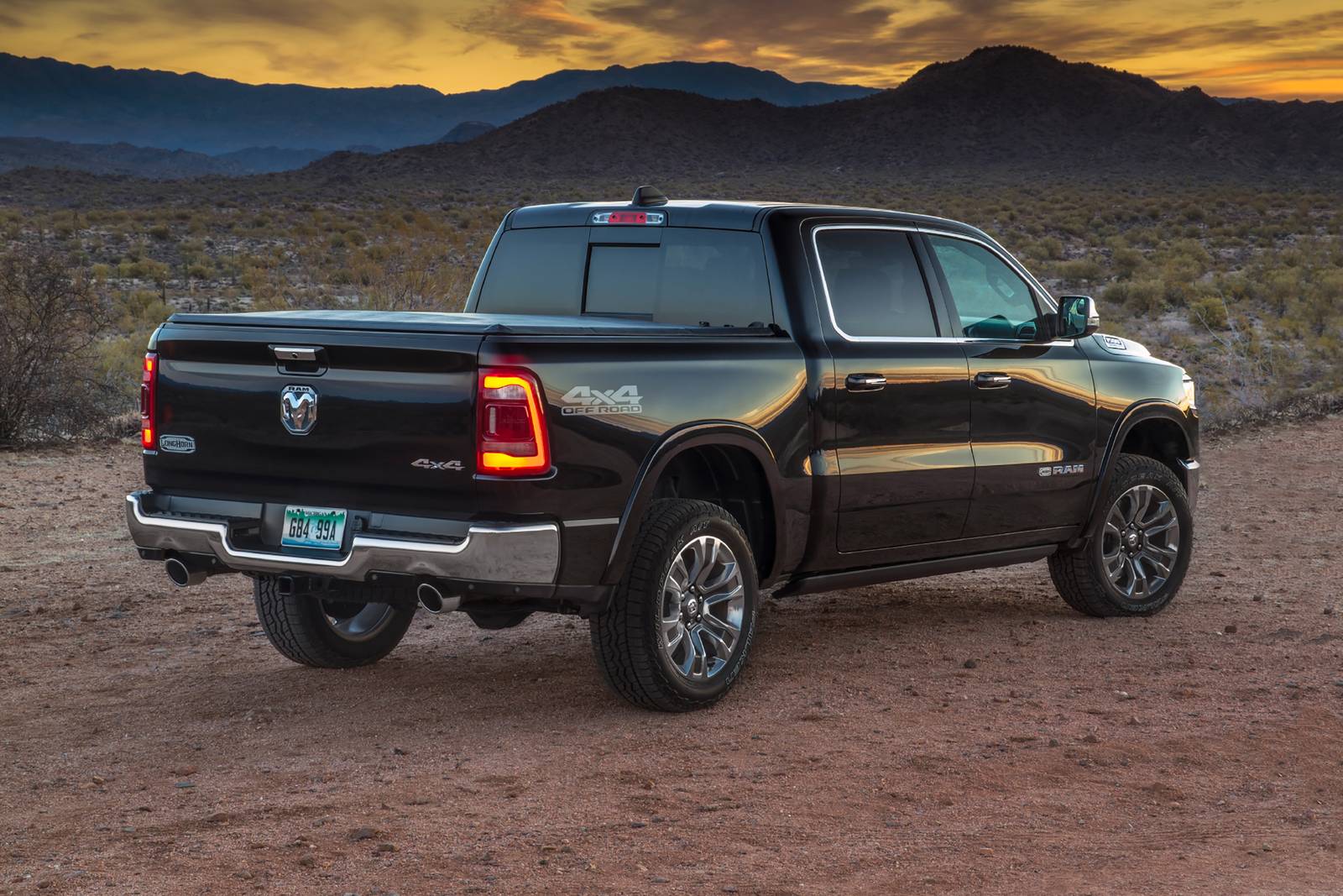 2020 Ram 1500 exterior FQ