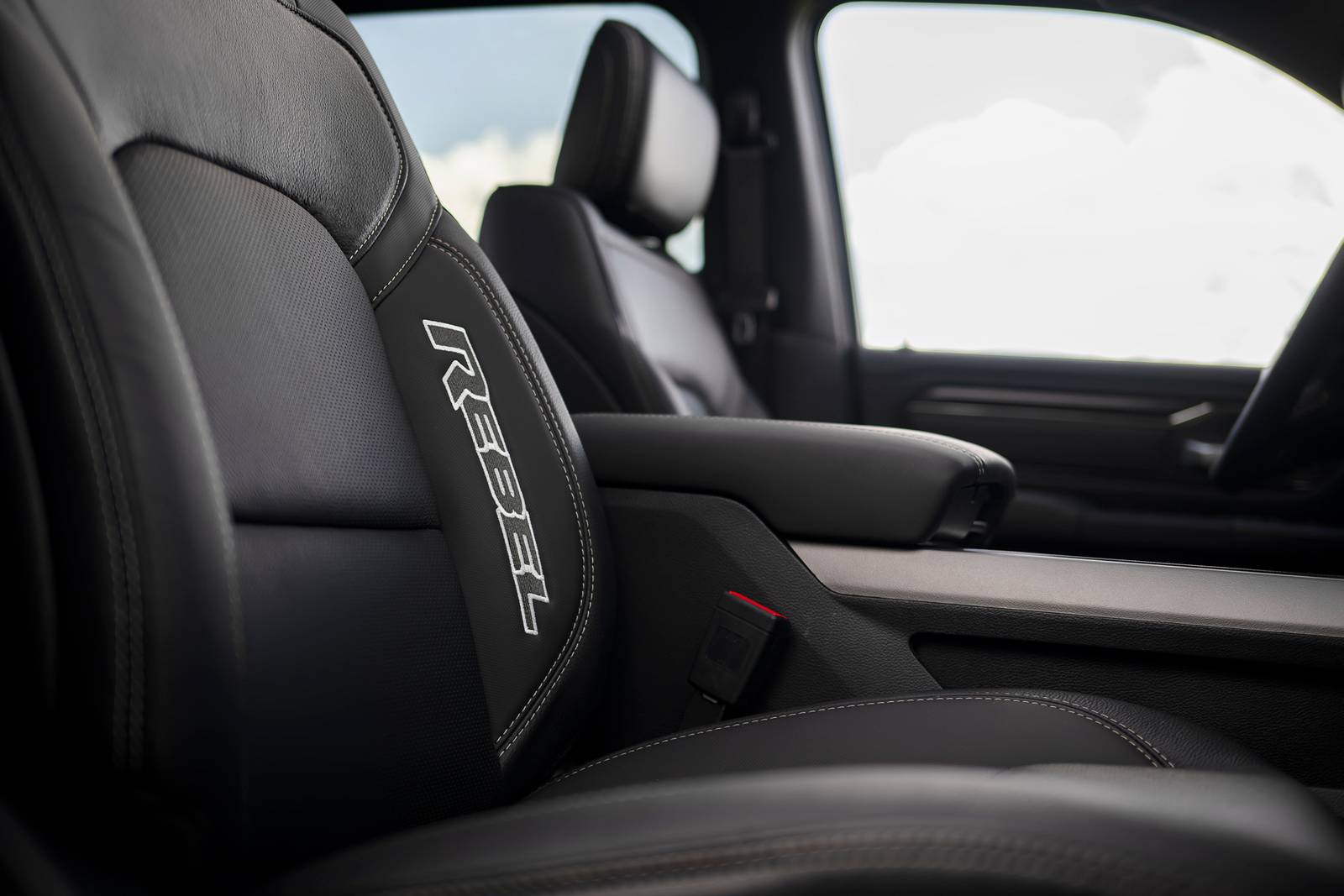 2025 Ram 1500 interior DETAIL