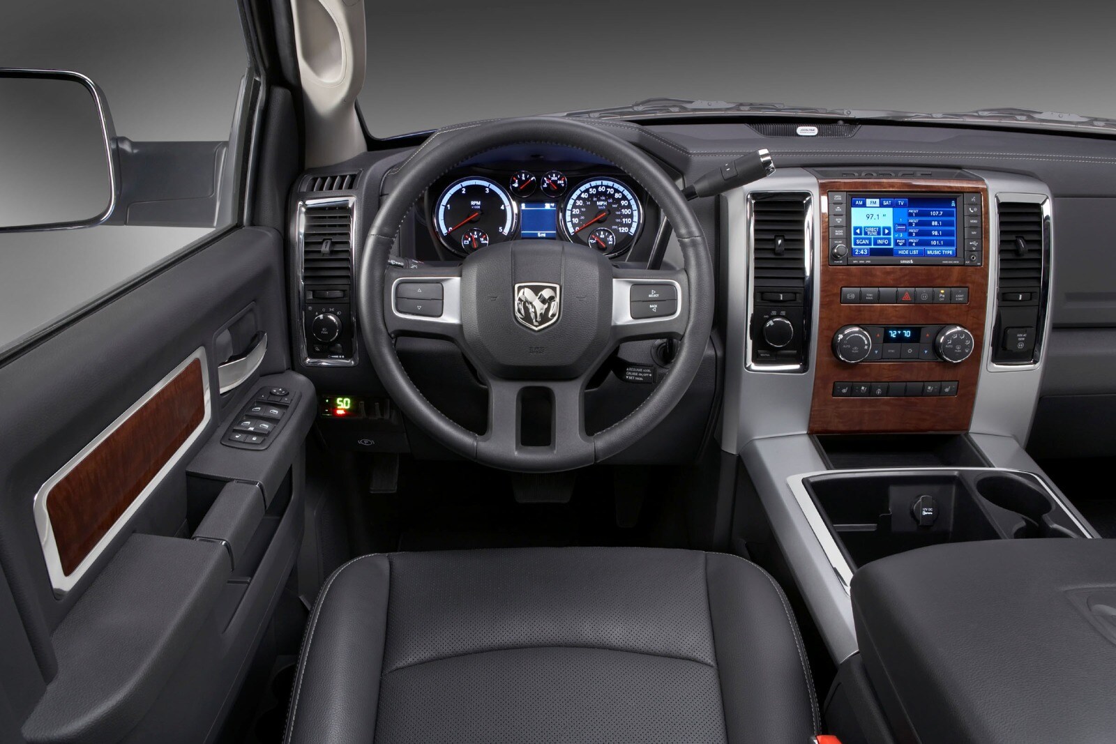 2012 Ram 2500 interior I