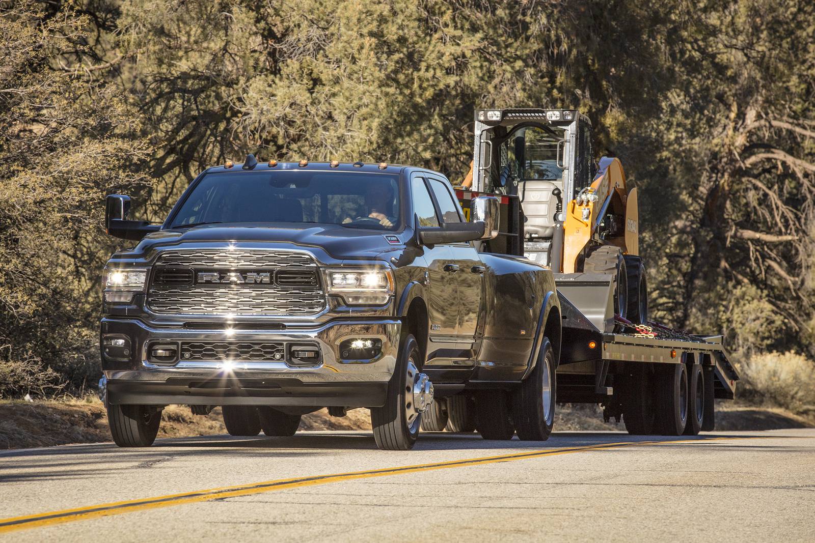 2019 Ram 3500 exterior LIFE1