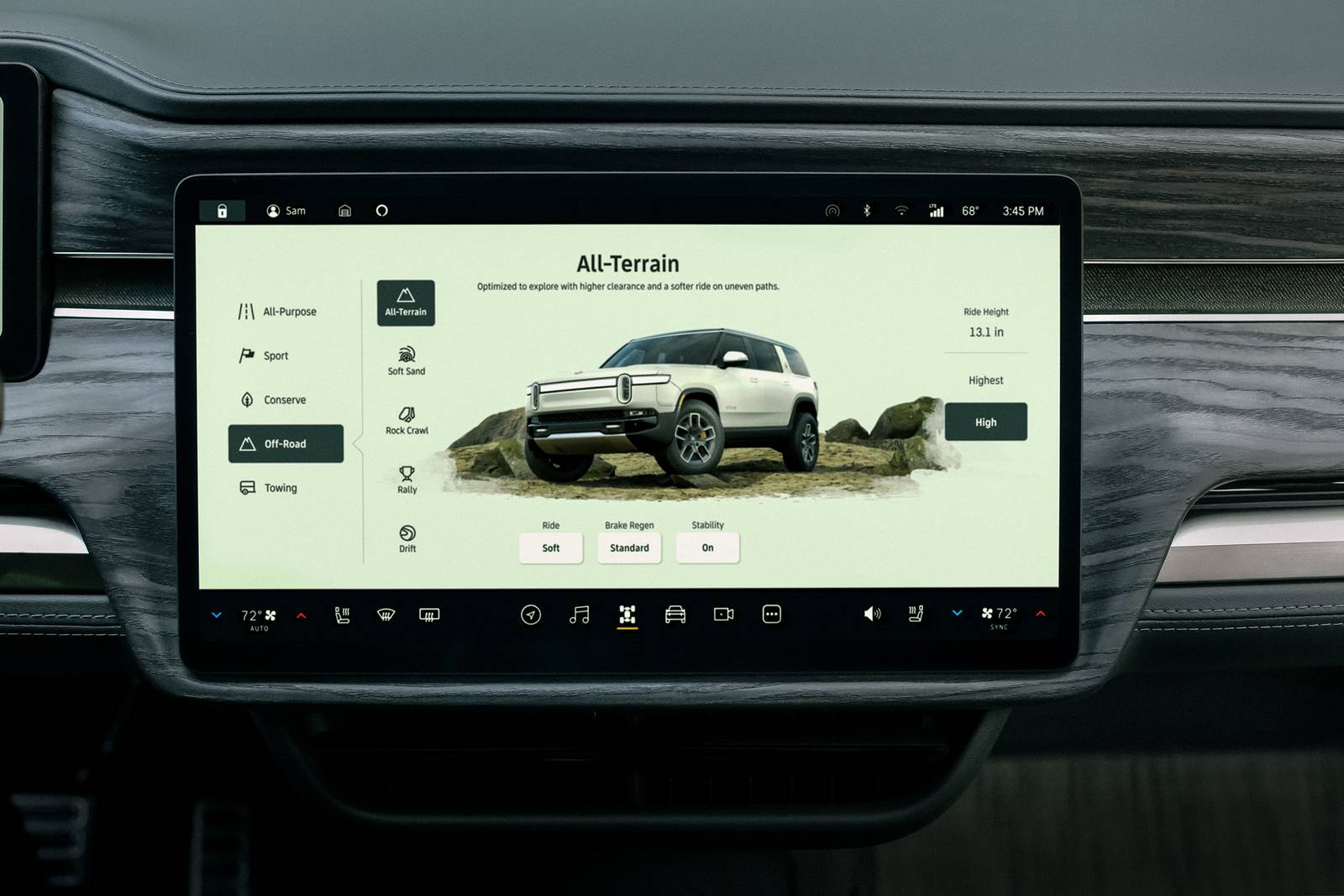 2022 Rivian R1S interior CC