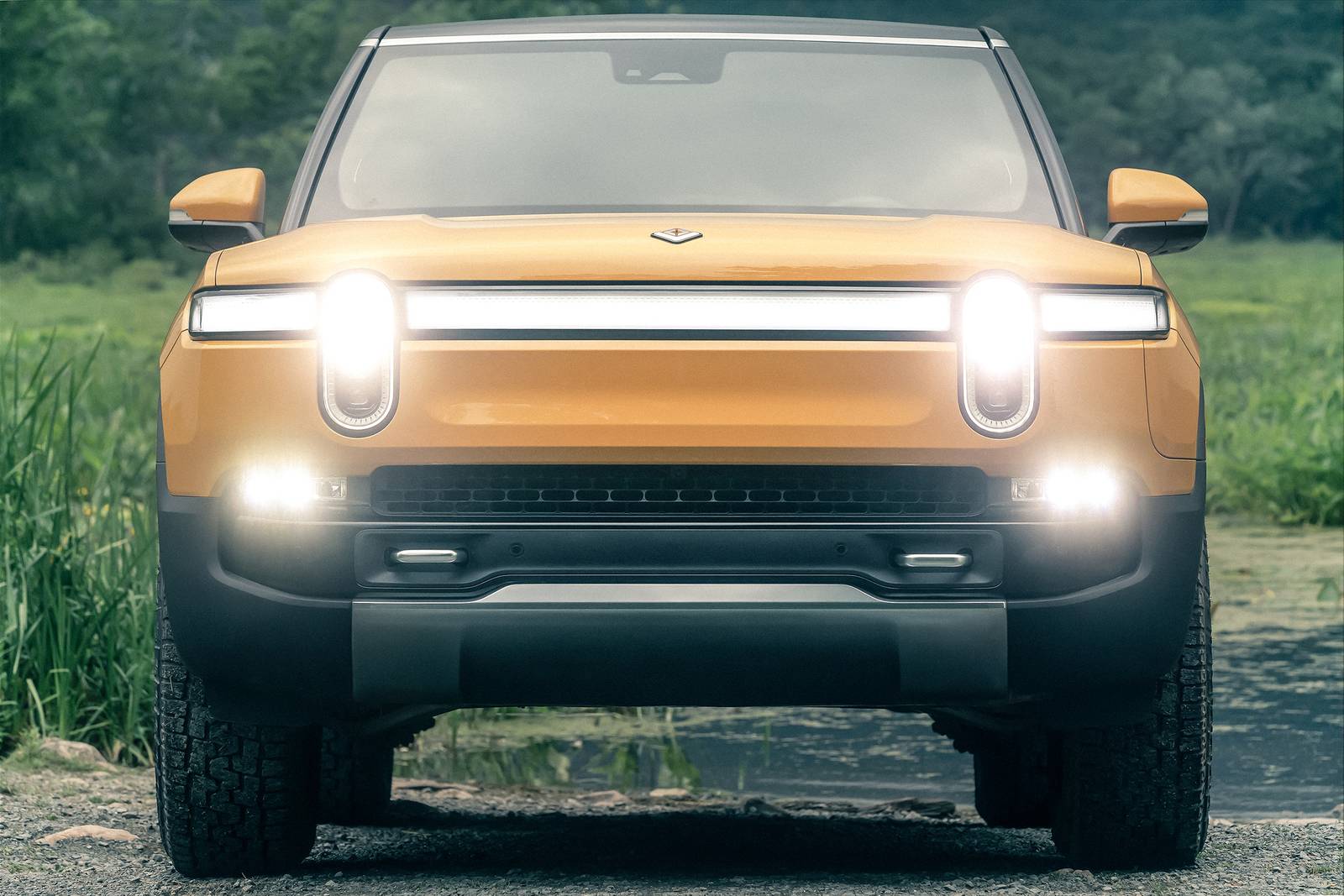 2022 Rivian R1S exterior F