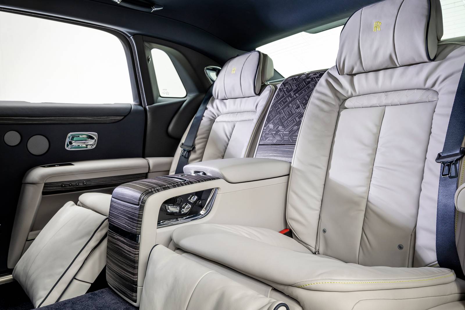 2023 Rolls-Royce Ghost interior RI