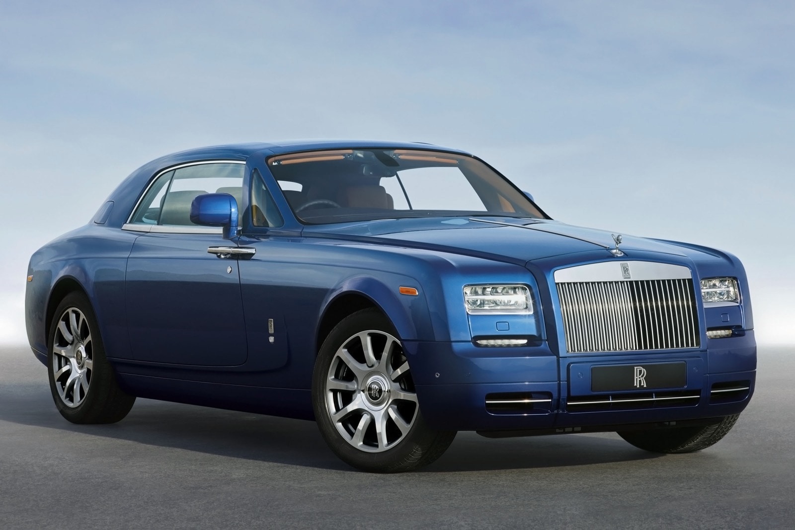 2012 Rolls-Royce Phantom exterior FQ