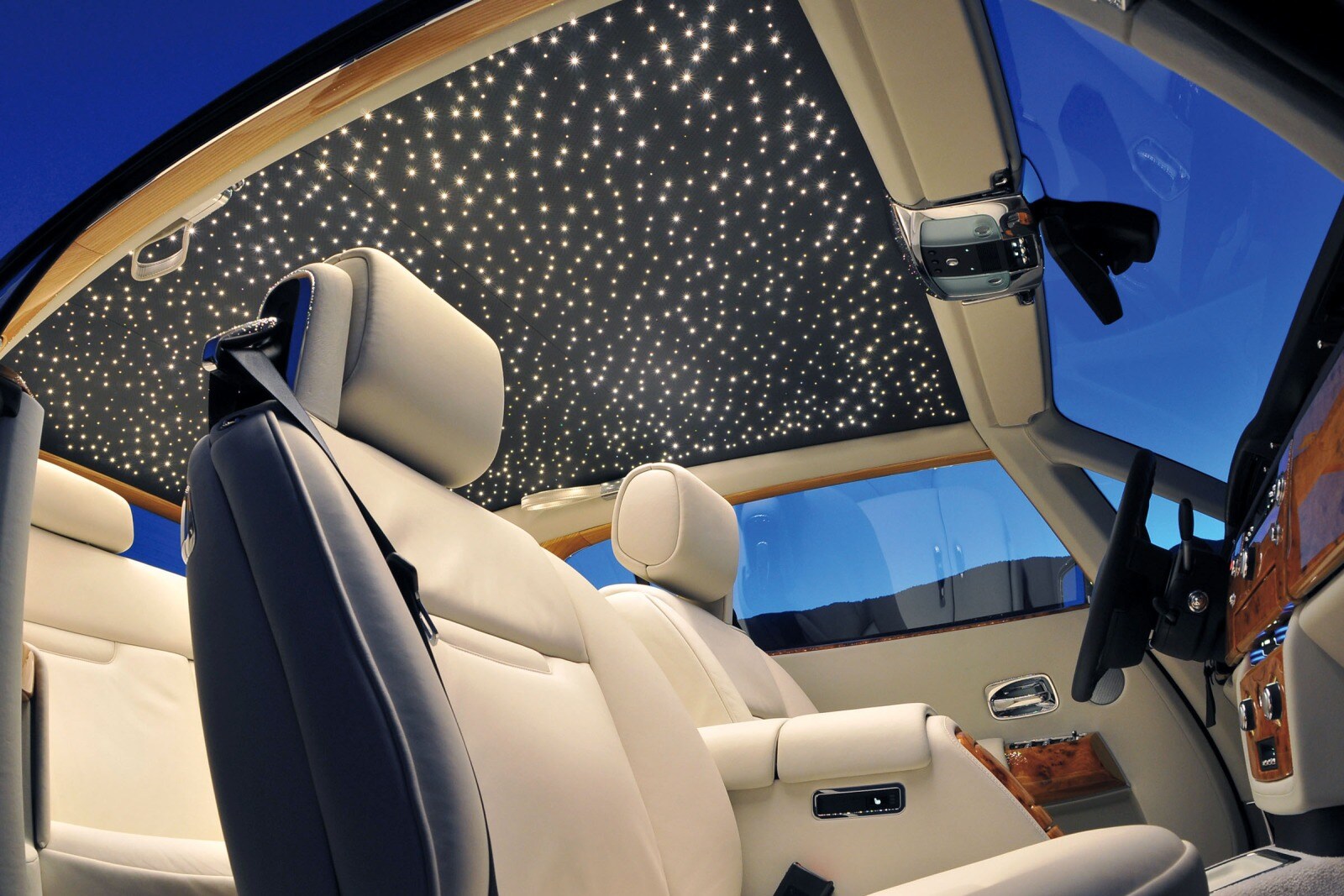 2016 Rolls-Royce Phantom interior I