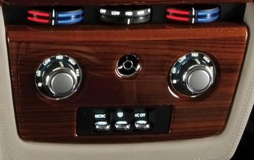 2010 Rolls-Royce Phantom interior CC