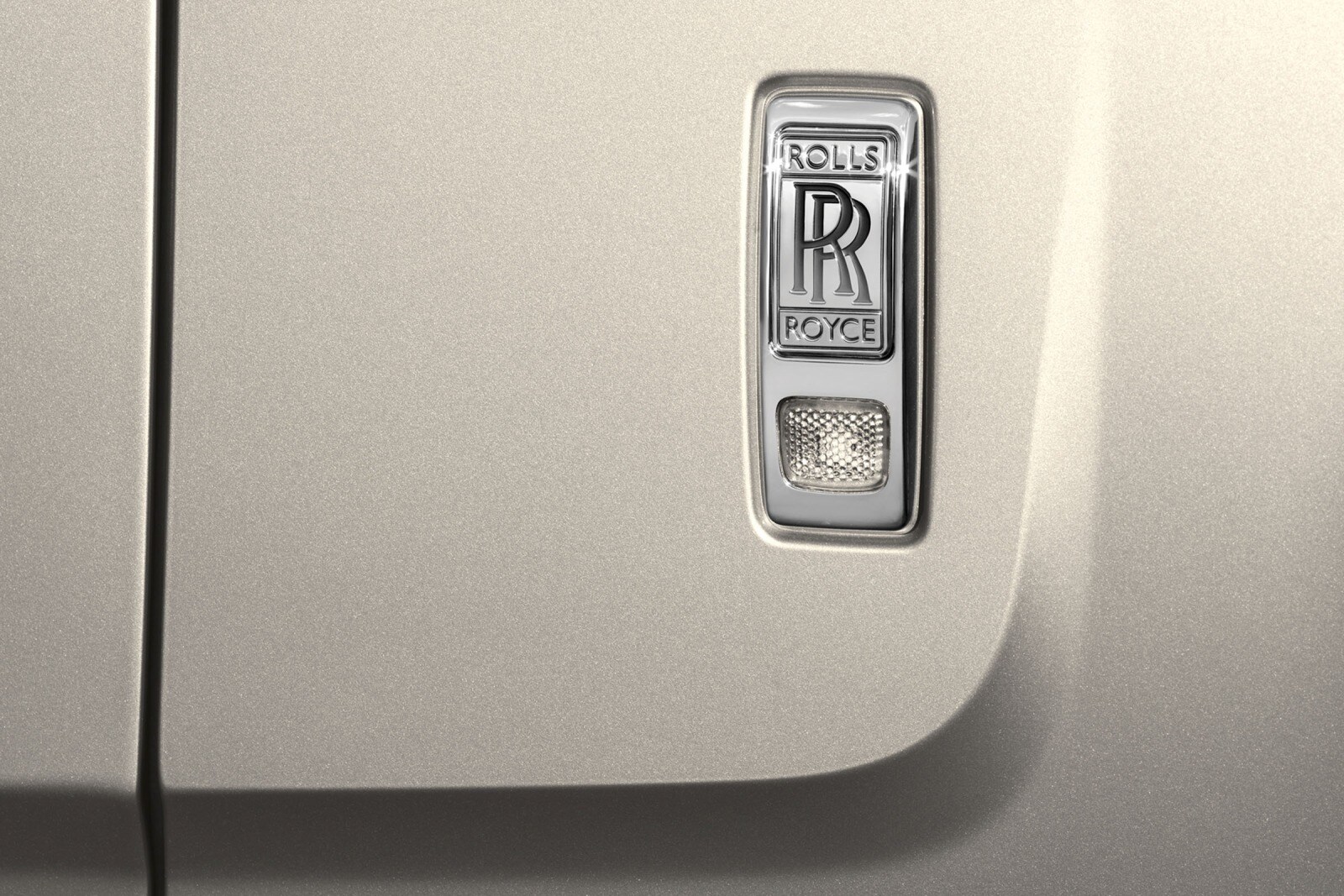 2012 Rolls-Royce Phantom exterior EDETAIL