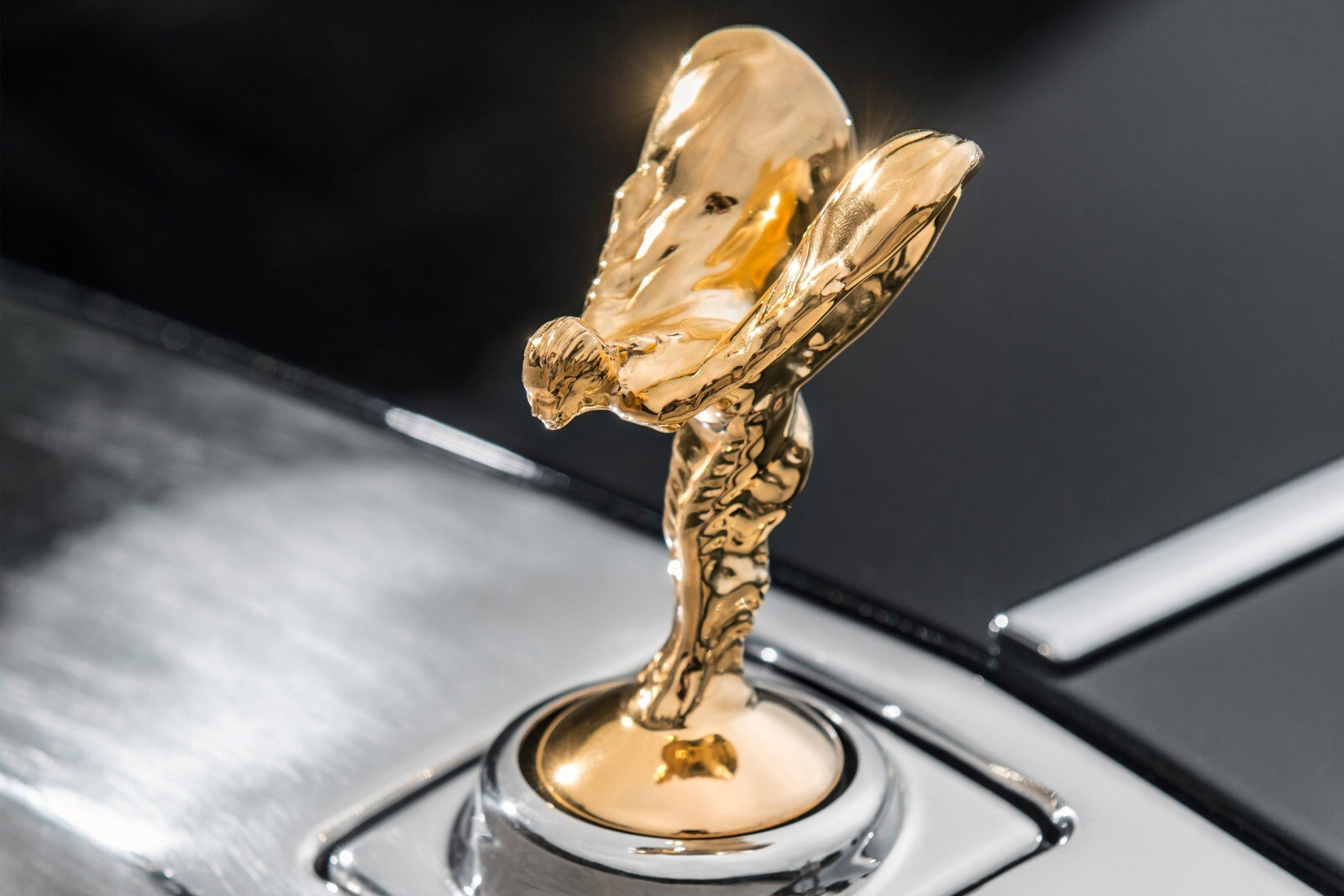 2013 Rolls-Royce Phantom exterior FBDG