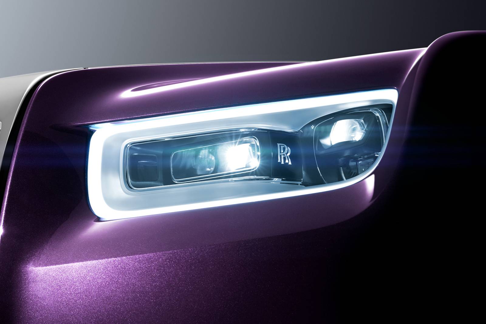 2018 Rolls-Royce Phantom front safety EDETAIL