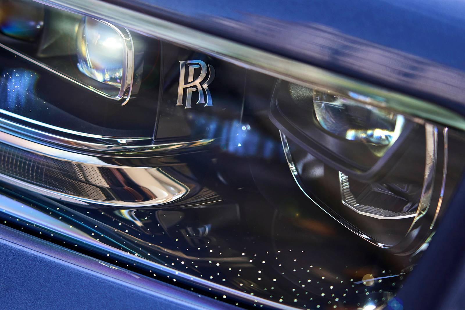 2023 Rolls-Royce Phantom exterior EDETAIL