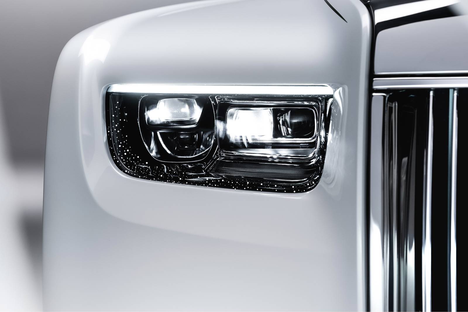 2023 Rolls-Royce Phantom exterior EDETAIL