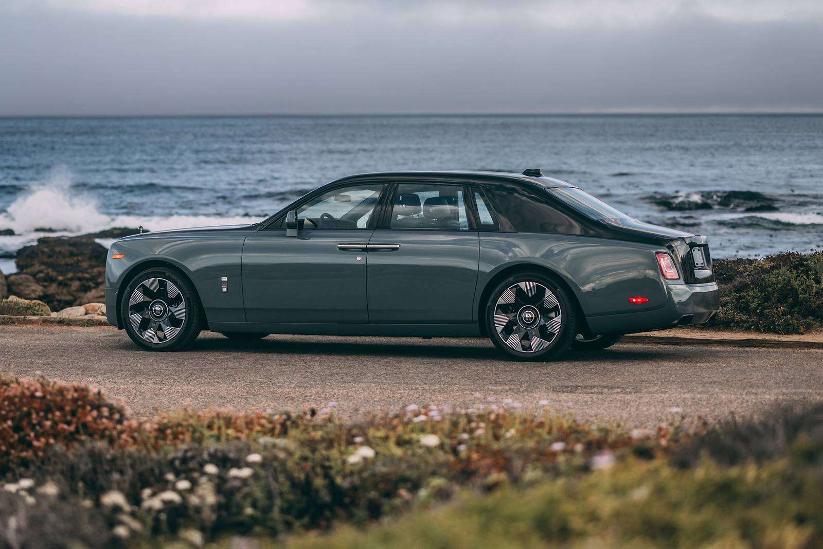 2023 Rolls-Royce Phantom exterior S